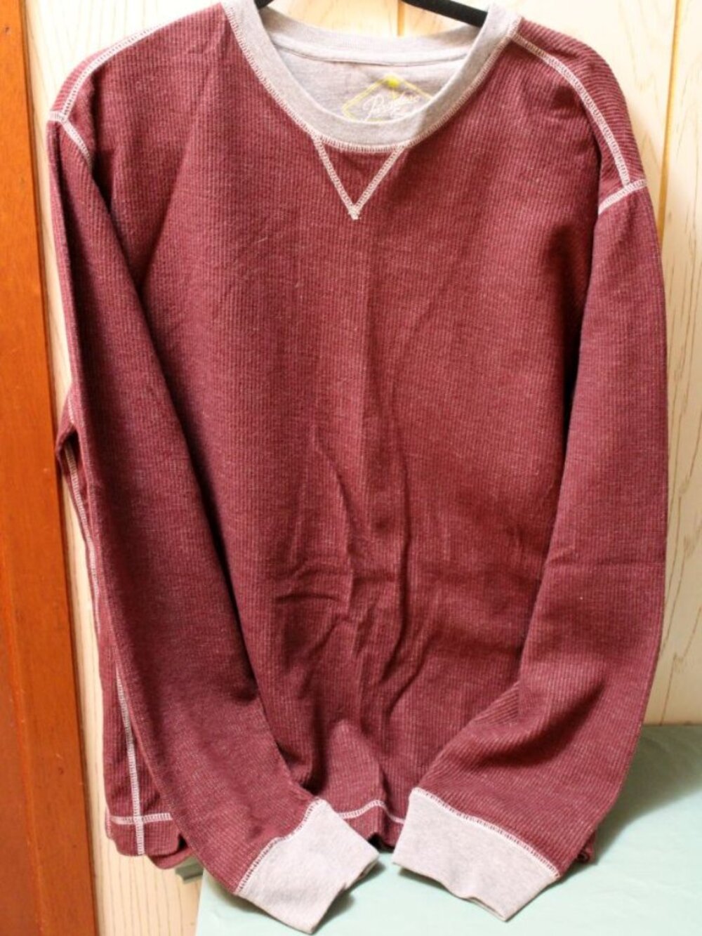 Paradise Collection Men's Long-Sleeve Shirt - Size Large - Like New